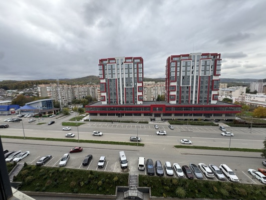 Продам трехкомнатную (3-комн.) квартиру, Тлостанова ул, 32, Нальчик г