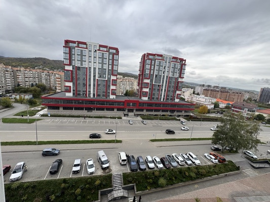 Продам трехкомнатную (3-комн.) квартиру, Тлостанова ул, 32, Нальчик г