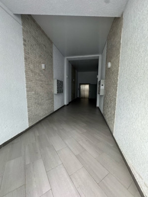 Продам трехкомнатную (3-комн.) квартиру, Тлостанова ул, 32, Нальчик г