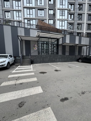 Продам трехкомнатную (3-комн.) квартиру, Тлостанова ул, 32, Нальчик г