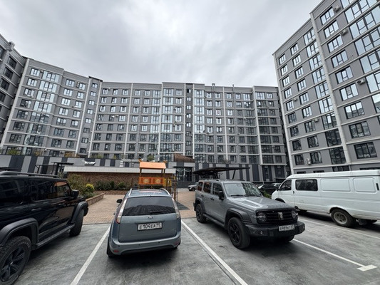 Продам трехкомнатную (3-комн.) квартиру, Тлостанова ул, 32, Нальчик г