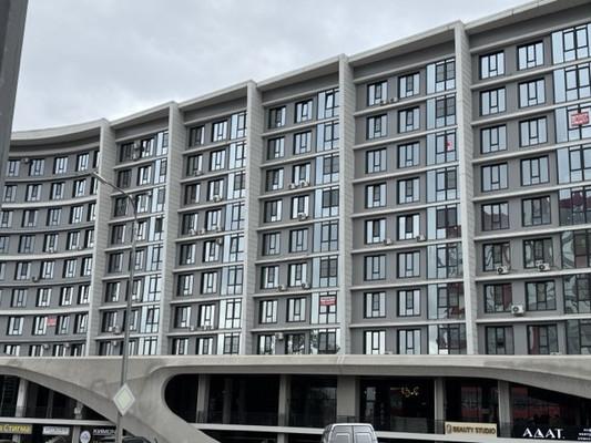 Продам трехкомнатную (3-комн.) квартиру, Тлостанова ул, 32, Нальчик г