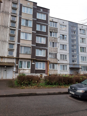 Продам двухкомнатную (2-комн.) квартиру, Генерала Кныша ул, 1, Гатчина г