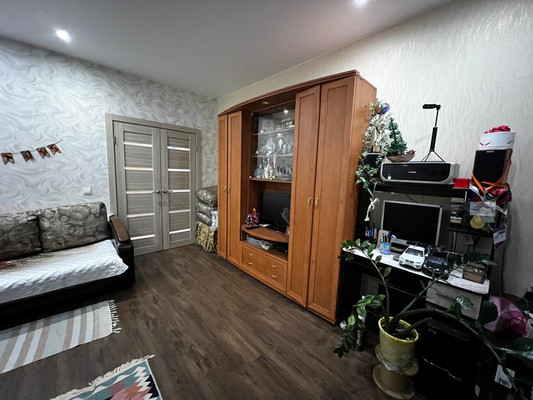 Продам многокомнатную квартиру, Генерала Смирнова (Кузнечики мкр.) ул, 10, Подольск г