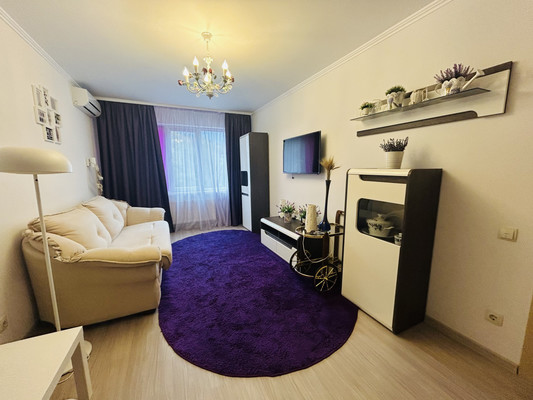 Продам двухкомнатную (2-комн.) квартиру, Грибоедова ул, 21к2, Ялта г