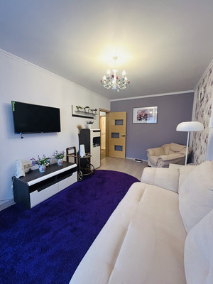 Продам двухкомнатную (2-комн.) квартиру, Грибоедова ул, 21к2, Ялта г