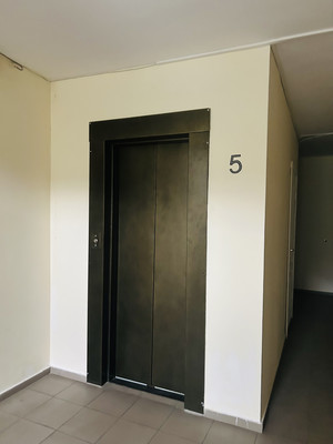 Продам двухкомнатную (2-комн.) квартиру, Грибоедова ул, 21к2, Ялта г