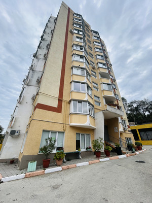 Продам двухкомнатную (2-комн.) квартиру, Грибоедова ул, 21к2, Ялта г