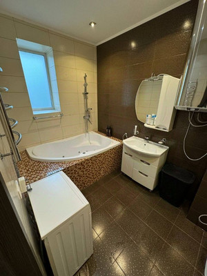 Продам двухкомнатную (2-комн.) квартиру, Нагорная ул, 5, Москва г