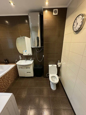 Продам двухкомнатную (2-комн.) квартиру, Нагорная ул, 5, Москва г