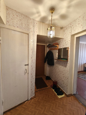 Продам трехкомнатную (3-комн.) квартиру, Железнодорожная ул, 69, Мга гп