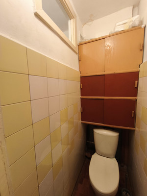 Продам трехкомнатную (3-комн.) квартиру, Железнодорожная ул, 69, Мга гп