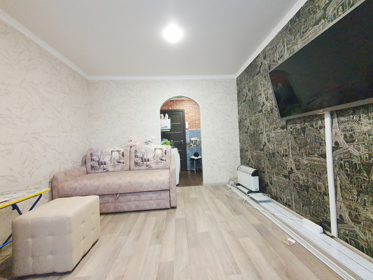 Продам однокомнатную (1-комн.) квартиру, Космонавтов ул, 70к2, Липецк г