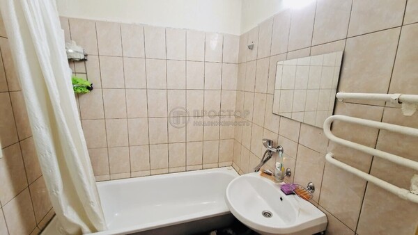 Продам однокомнатную (1-комн.) квартиру, Карамышевская наб, 16к1, Москва г