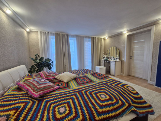 Продам коттедж, 2425 км, 19, Ишим г, 0 км от города