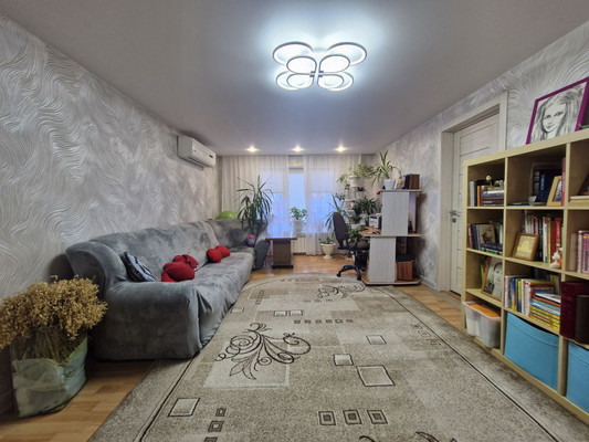 Продам коттедж, 2425 км, 19, Ишим г, 0 км от города