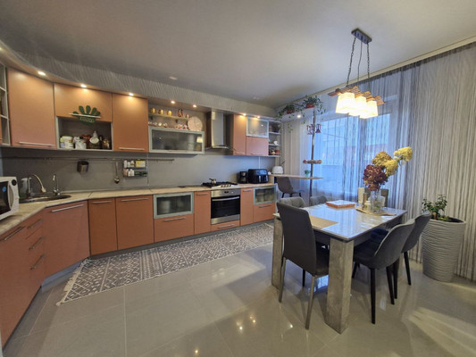 Продам коттедж, 2425 км, 19, Ишим г, 0 км от города