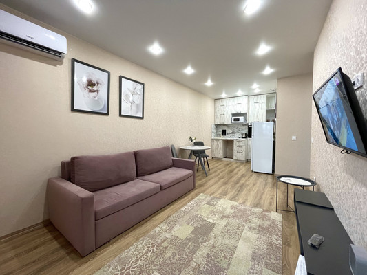 Продам двухкомнатную (2-комн.) квартиру, им. Адмирала Пустошкина б-р, 11/2, Краснодар г