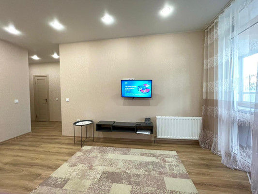 Продам двухкомнатную (2-комн.) квартиру, им. Адмирала Пустошкина б-р, 11/2, Краснодар г