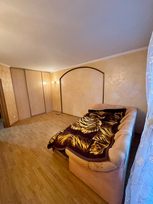 Продам однокомнатную (1-комн.) квартиру, Батальная ул, 94, Калининград г