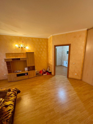 Продам однокомнатную (1-комн.) квартиру, Батальная ул, 94, Калининград г