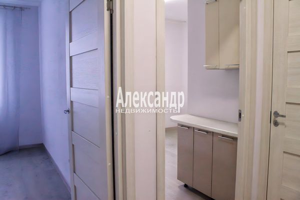 Продам однокомнатную (1-комн.) квартиру, Маршала Блюхера пр-кт, 7к2, Санкт-Петербург г