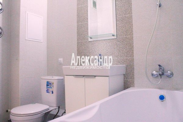 Продам однокомнатную (1-комн.) квартиру, Маршала Блюхера пр-кт, 7к2, Санкт-Петербург г