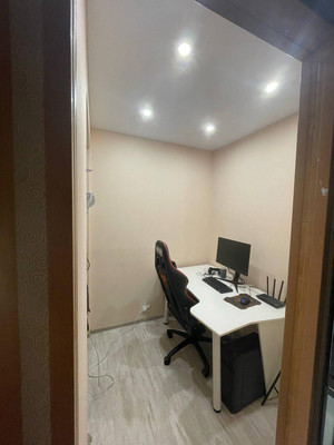 Продам комнату в 8-комн. квартире, Купчинская ул, 21к1, Санкт-Петербург г