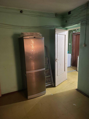 Продам комнату в 8-комн. квартире, Купчинская ул, 21к1, Санкт-Петербург г