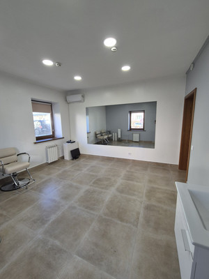 Сдам салон красоты 77,2 м2, Курильская ул, 10, Южно-Сахалинск г