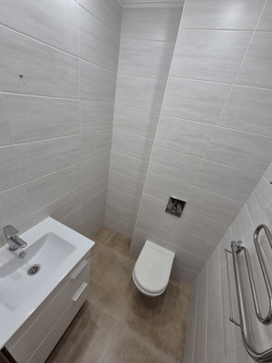 Сдам салон красоты 77,2 м2, Курильская ул, 10, Южно-Сахалинск г