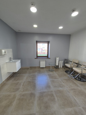 Сдам салон красоты 77,2 м2, Курильская ул, 10, Южно-Сахалинск г