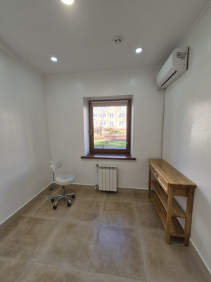 Сдам салон красоты 77,2 м2, Курильская ул, 10, Южно-Сахалинск г