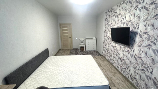 Продам трехкомнатную (3-комн.) квартиру, Самаровская ул, 1, Ханты-Мансийск г