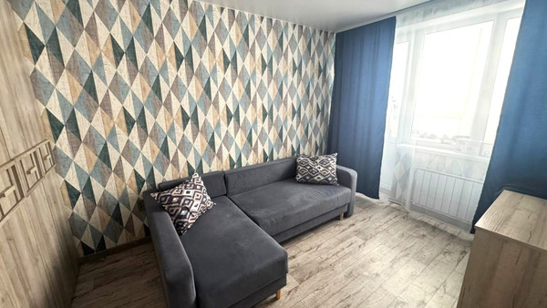 Продам трехкомнатную (3-комн.) квартиру, Самаровская ул, 1, Ханты-Мансийск г