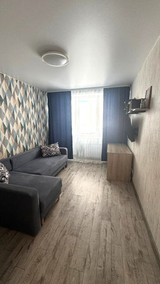 Продам трехкомнатную (3-комн.) квартиру, Самаровская ул, 1, Ханты-Мансийск г