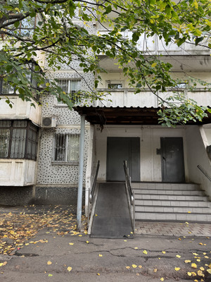 Продам двухкомнатную (2-комн.) квартиру, им. 40-летия Победы ул, 37/3, Краснодар г