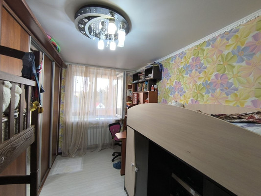 Продам многокомнатную квартиру, Грэсовская ул, 2, Грэсовский пгт