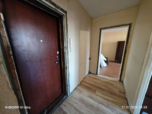 Продам двухкомнатную (2-комн.) квартиру, Полярный Круг ул, 2, Мурманск г