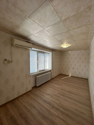 Продам двухкомнатную (2-комн.) квартиру, им. 40-летия Победы ул, 16, Краснодар г