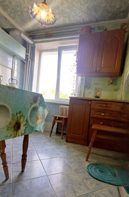 Продам трехкомнатную (3-комн.) квартиру, Гагарина ул, 26б, Гвардейское пгт