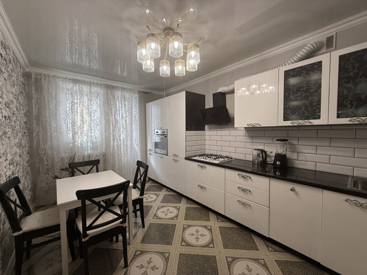 Продам однокомнатную (1-комн.) квартиру, Салиха Батыева ул, 21, Казань г