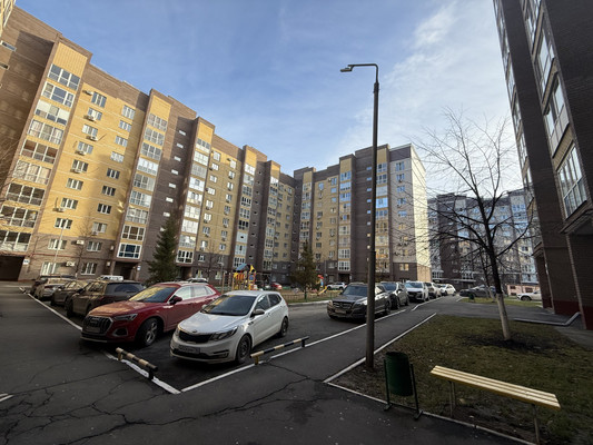 Продам однокомнатную (1-комн.) квартиру, Салиха Батыева ул, 21, Казань г