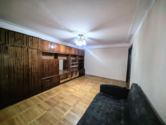 Продам трехкомнатную (3-комн.) квартиру, Советская ул, 247, Нарткала г