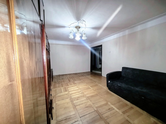 Продам трехкомнатную (3-комн.) квартиру, Советская ул, 247, Нарткала г