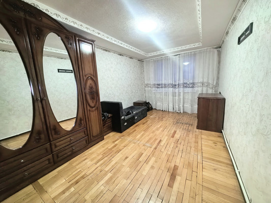 Продам трехкомнатную (3-комн.) квартиру, Советская ул, 247, Нарткала г