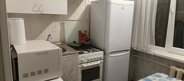 Продам двухкомнатную (2-комн.) квартиру, Каширская ул, 12к1, Ростов-на-Дону г