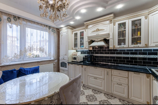 Продам трехкомнатную (3-комн.) квартиру, Татьянин Парк ул, 16к3, Московский п