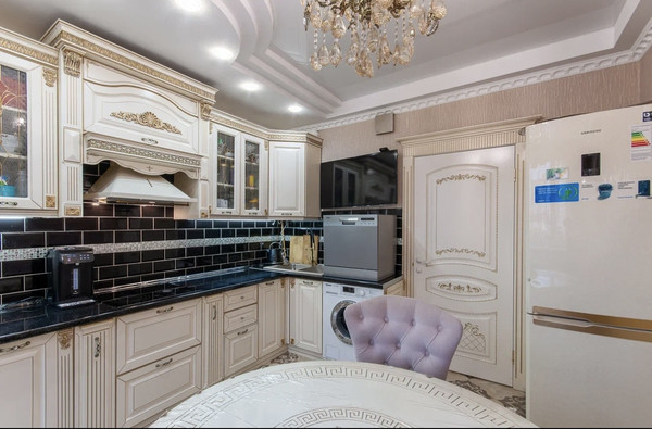 Продам трехкомнатную (3-комн.) квартиру, Татьянин Парк ул, 16к3, Московский п