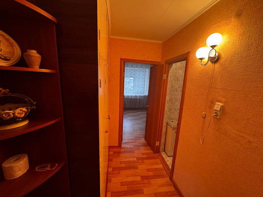 Продам трехкомнатную (3-комн.) квартиру, Республики ул, 76, Ишим г